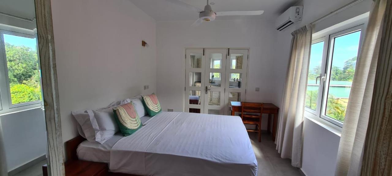 Harmony Self-Catering Apartments Beau Vallon  Buitenkant foto