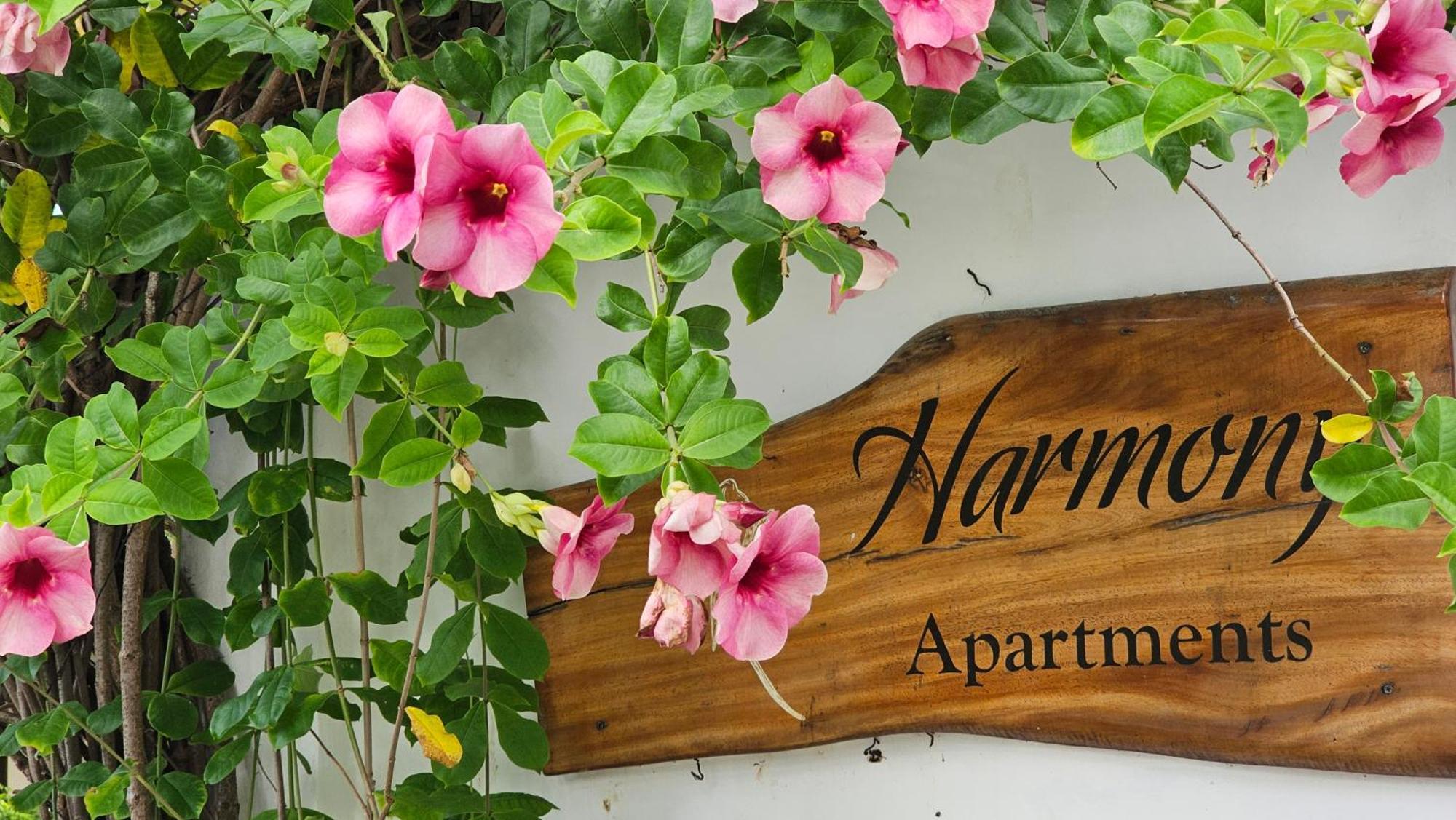 Harmony Self-Catering Apartments Beau Vallon  Buitenkant foto